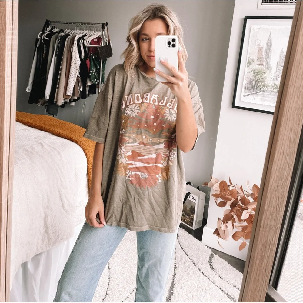 BILLABONG Green Graphic Tee!!